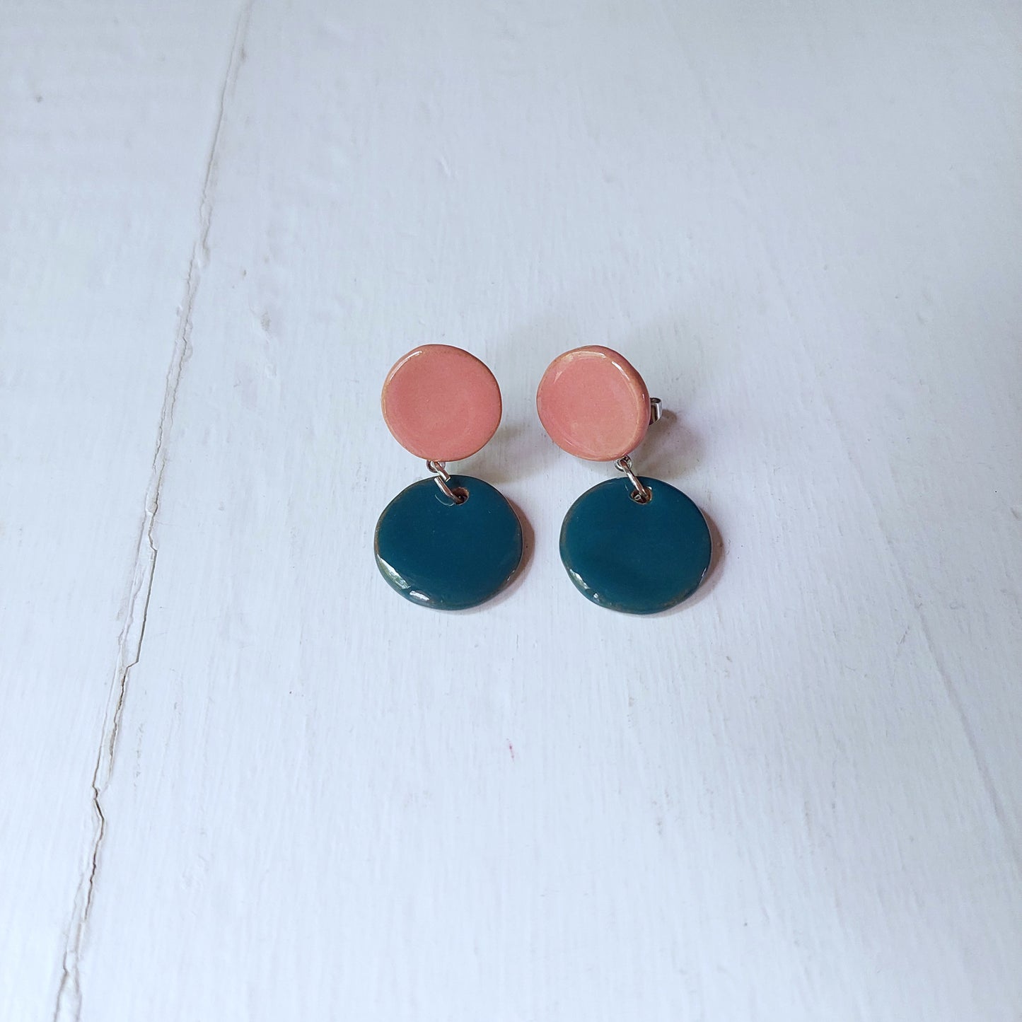 Orecchini Viaggi pendenti in ceramica rosa e verde
