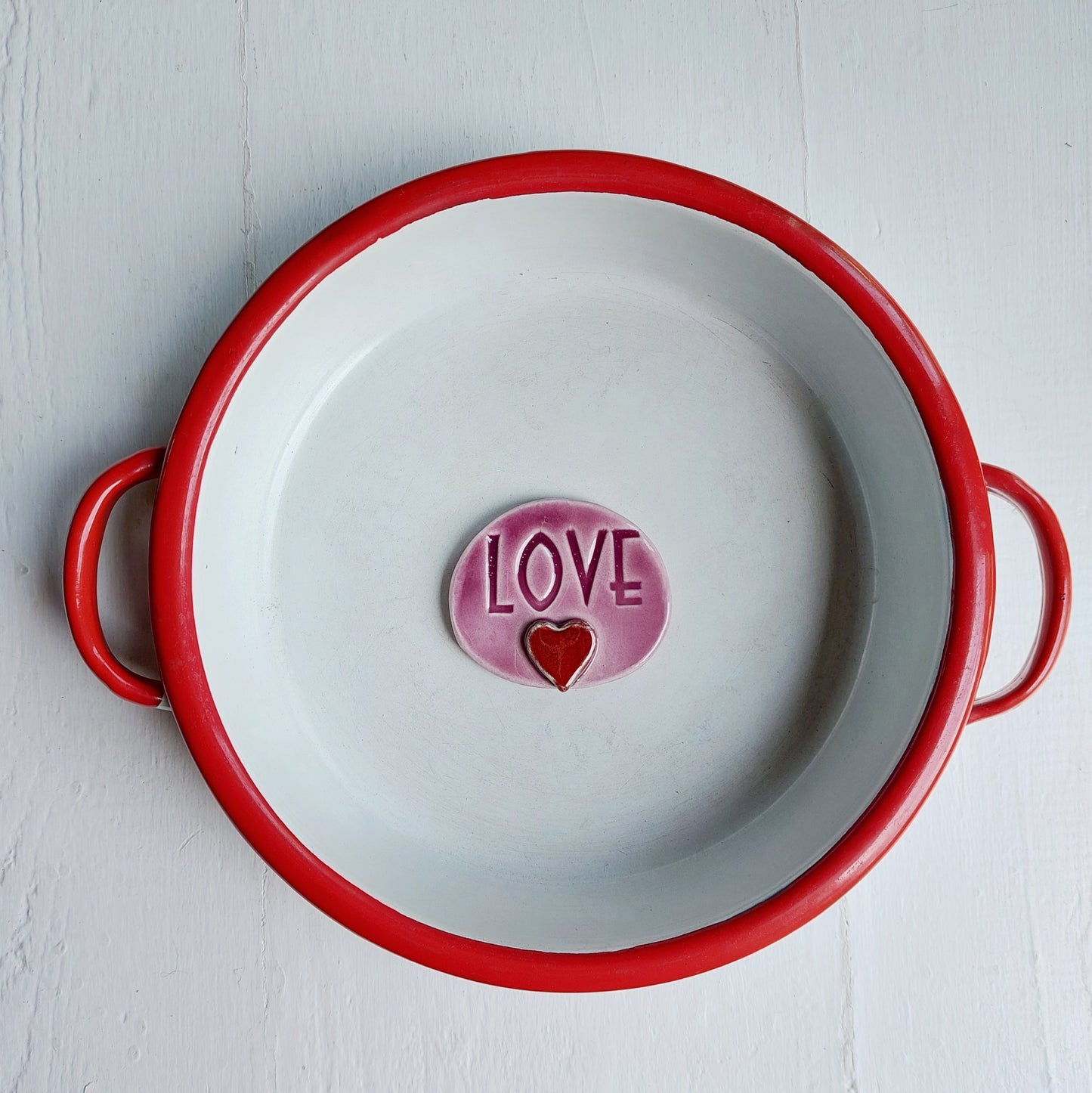 Magnete quadrato in ceramica con scritta Love e cuoricino