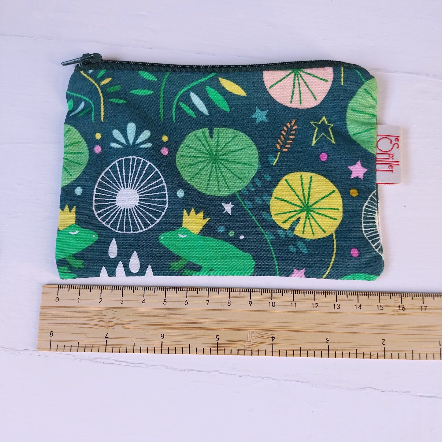 Pochette Le ranette in cotone su fondo verde scuro, foderata