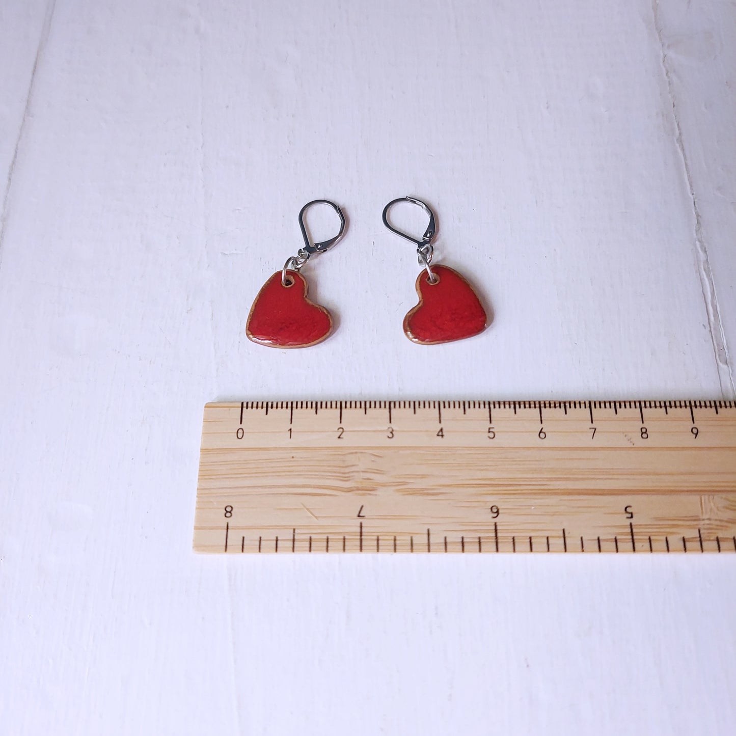 Orecchini Cuore in ceramica rossa collezione "A metterci il cuore".