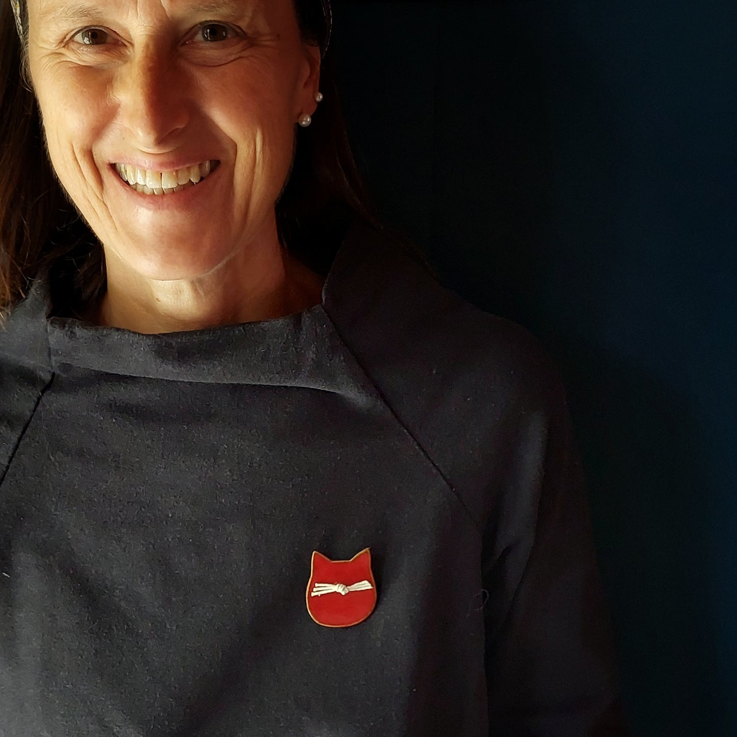 Spille Gatto in ceramica rossa con baffi bianchi, in 3 varianti colore