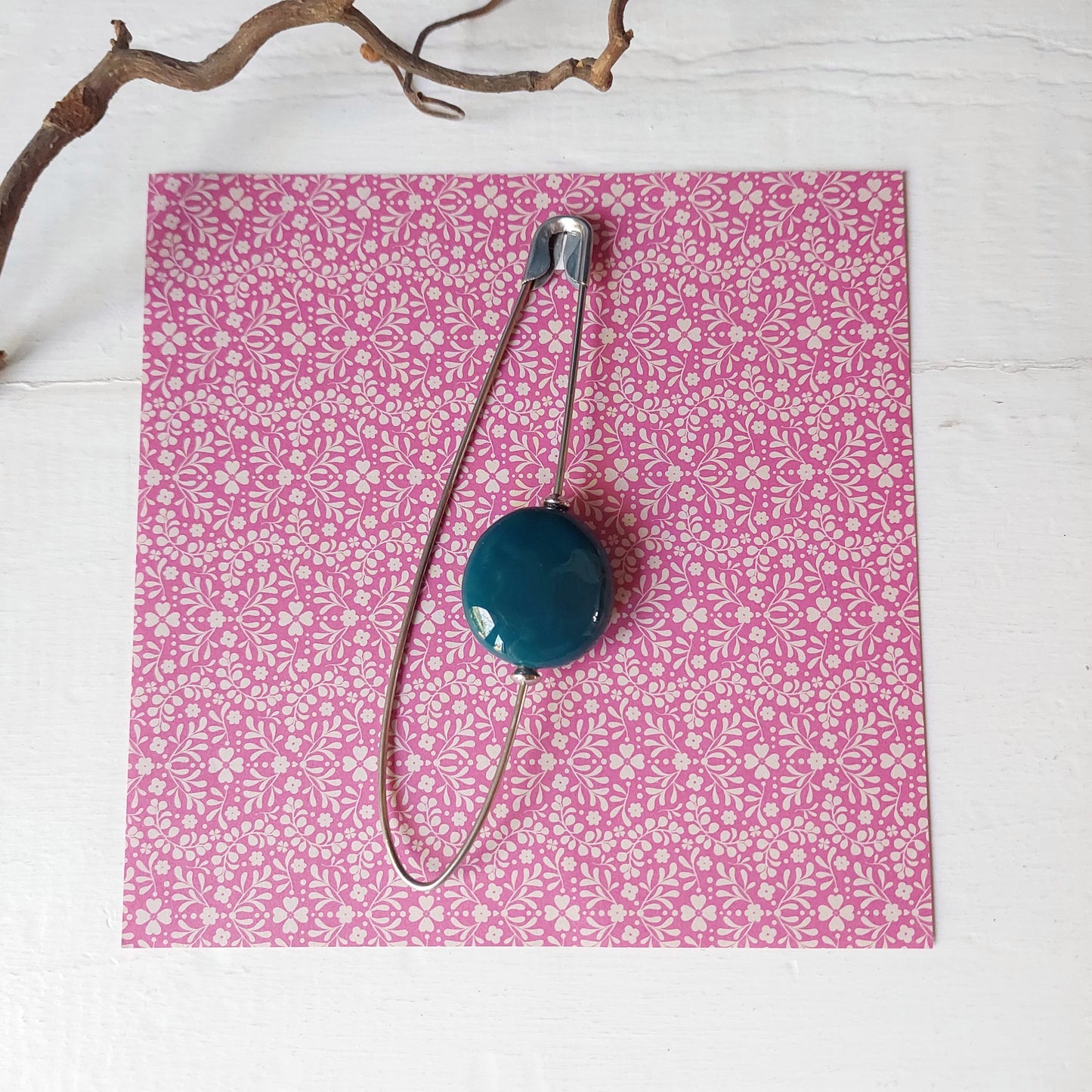 Spilla perla in ceramica Maxi verde in tre varianti colore.