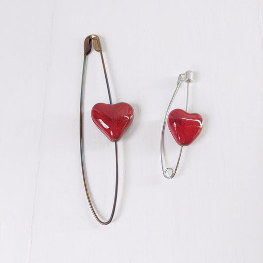 Spilla Cuore Maxi bombato rosso in ceramica, in due varianti.