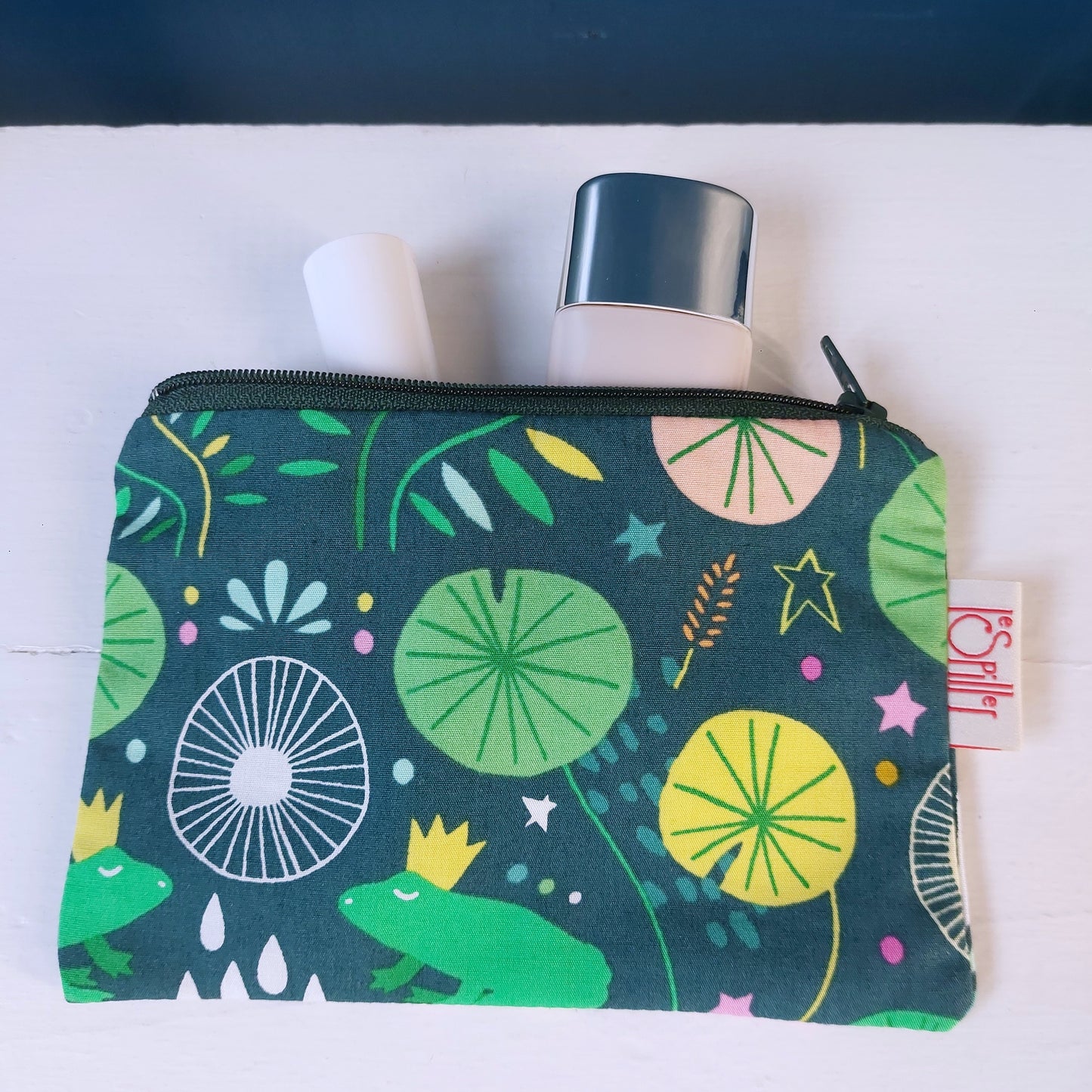 Pochette Le ranette in cotone su fondo verde scuro, foderata