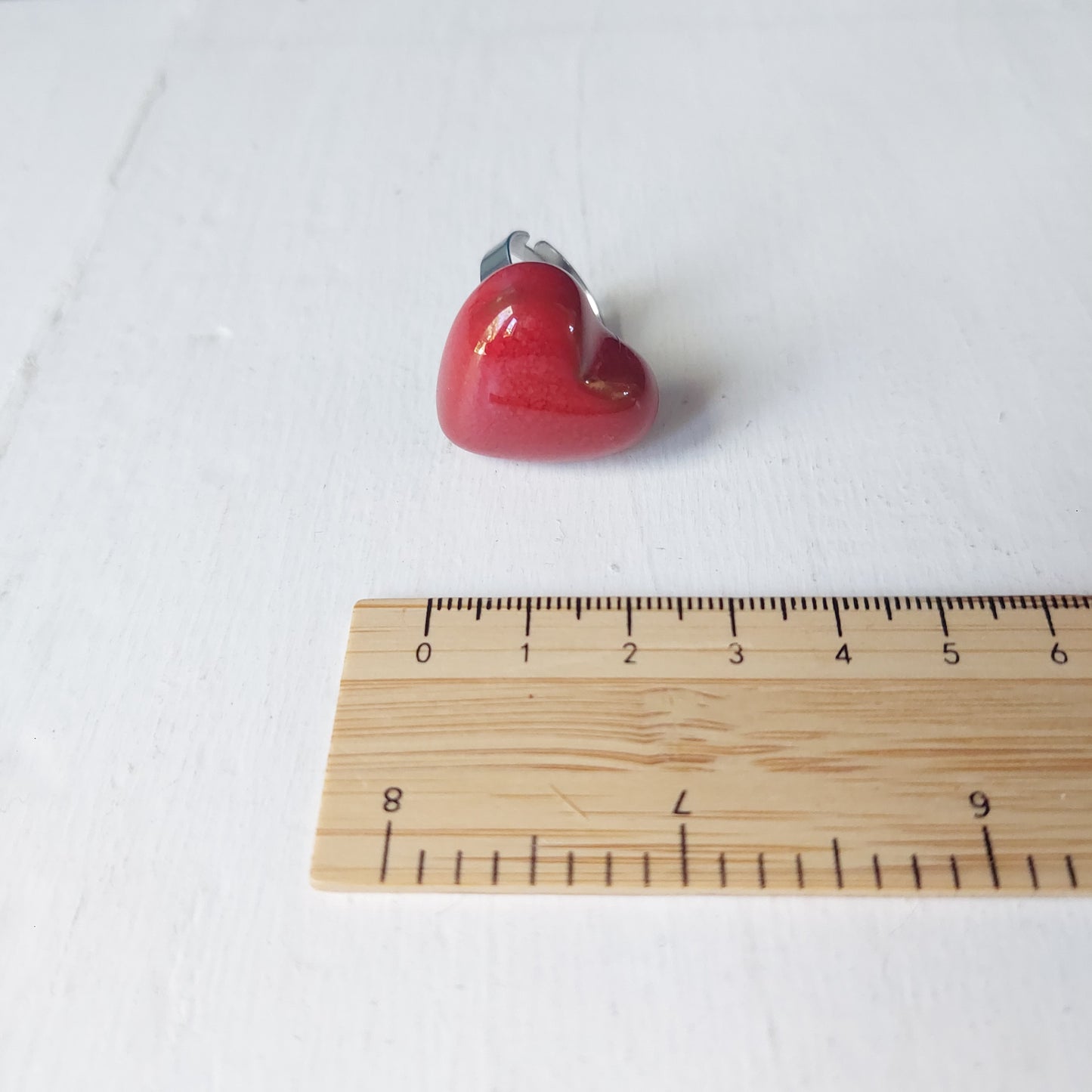 Anello Cuore  con perla in ceramica rossa